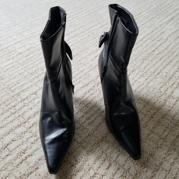 Boots - Picture 1 of 8